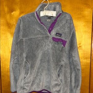 Patagonia Gray Fleece with Purple Trim women’s Medium